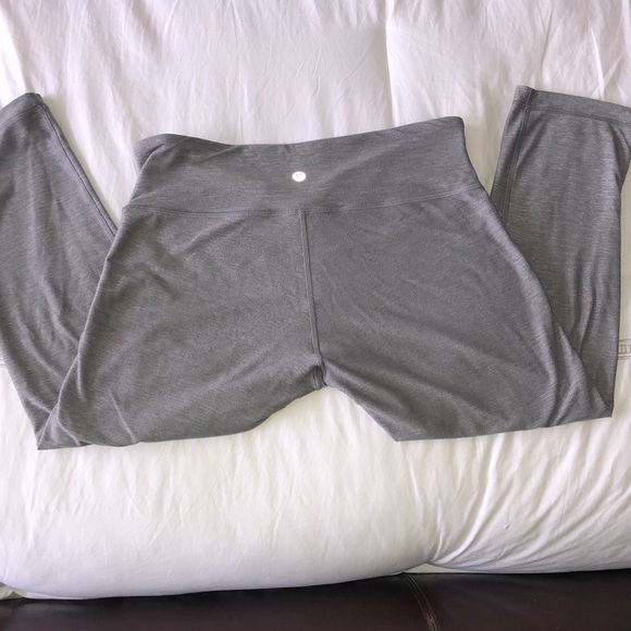 Lululemon Wunder Under Cropped Legging - Picture 1 of 3